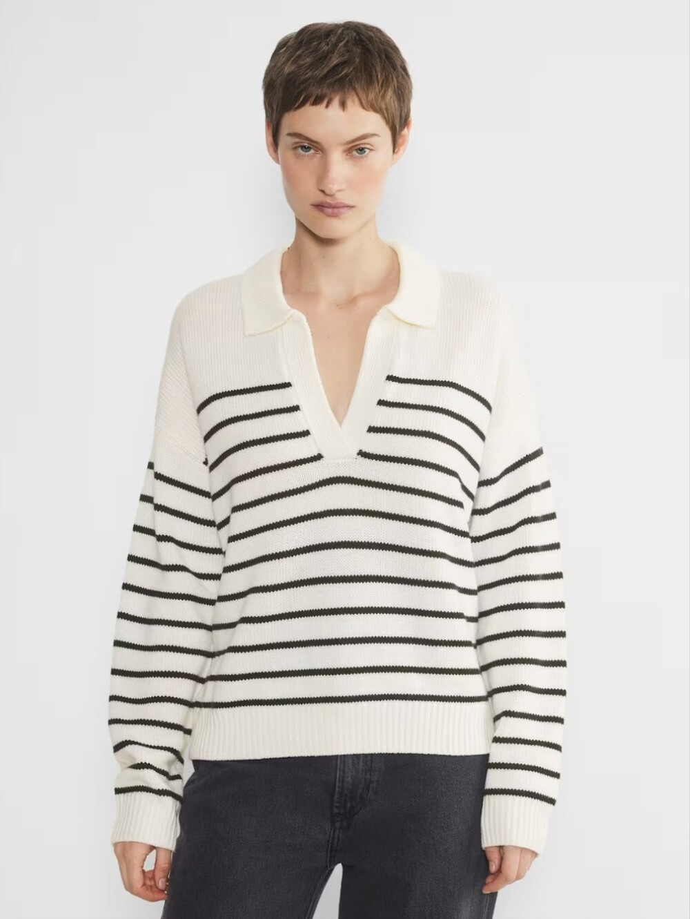 Aritzia Clara Merino Wool  Cream Striped V-Neck   Sweater